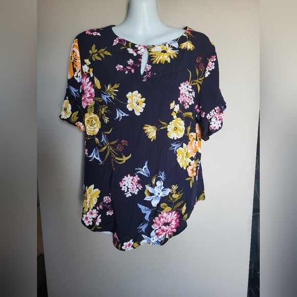 Loft Floral Women's Top - Blue with Multicolor Design, Size Medium Petit - Picture 1 of 5
